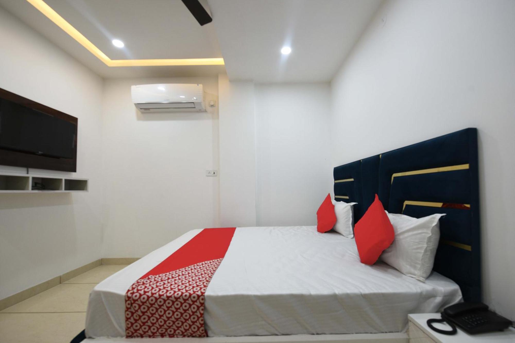 Hotel O Empire State Delhi  Dış mekan fotoğraf