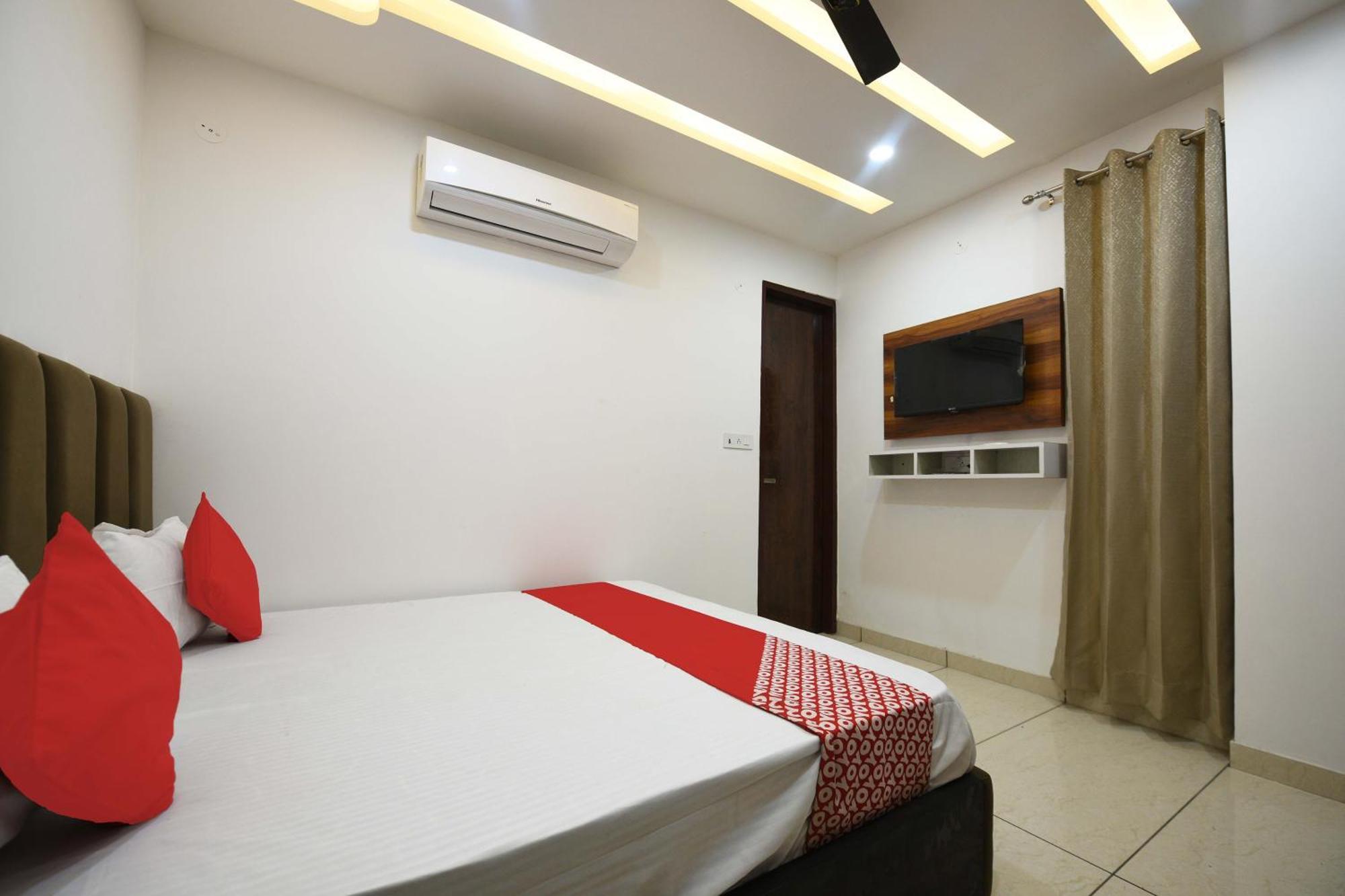 Hotel O Empire State Delhi  Dış mekan fotoğraf