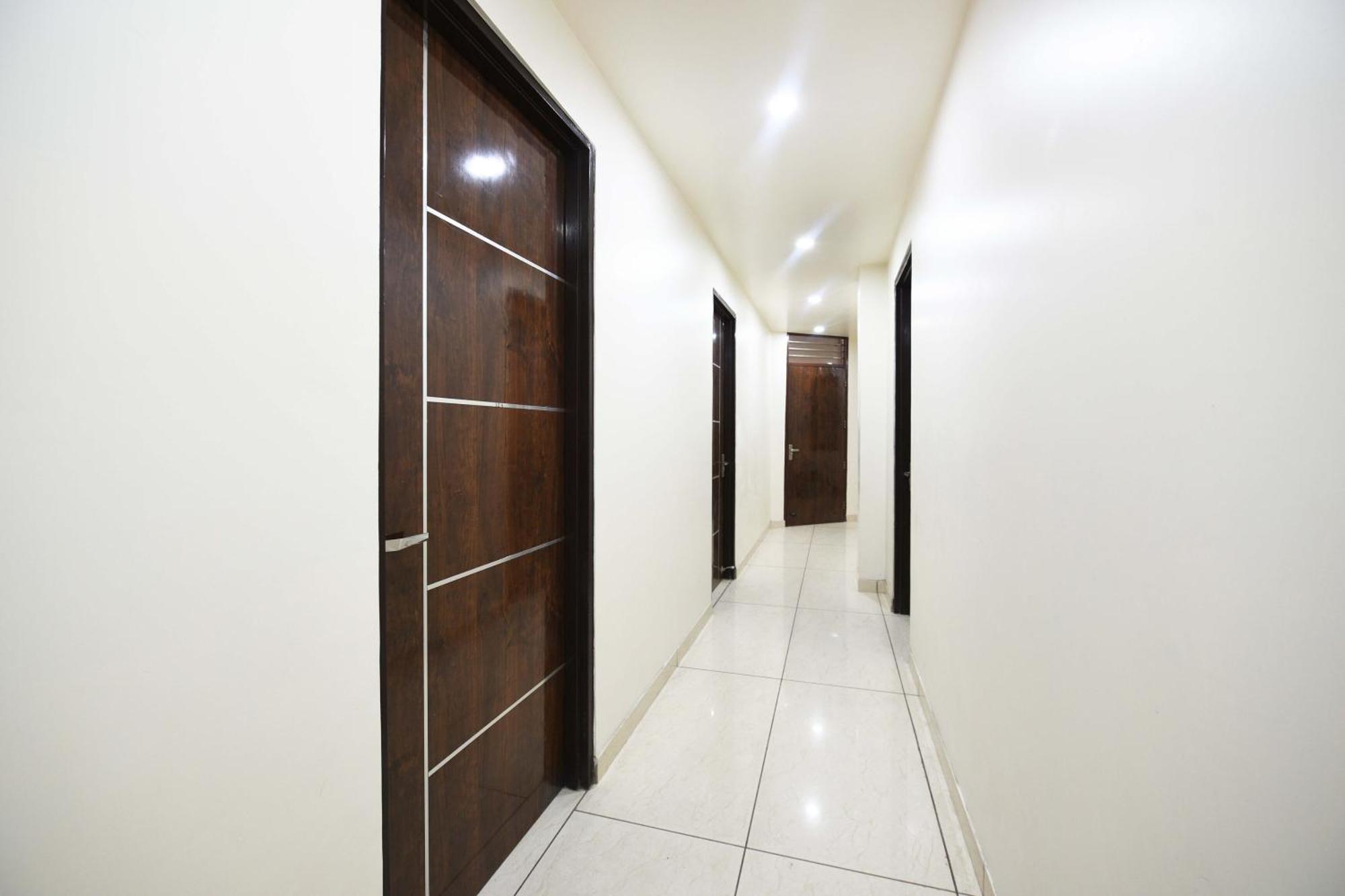 Hotel O Empire State Delhi  Dış mekan fotoğraf