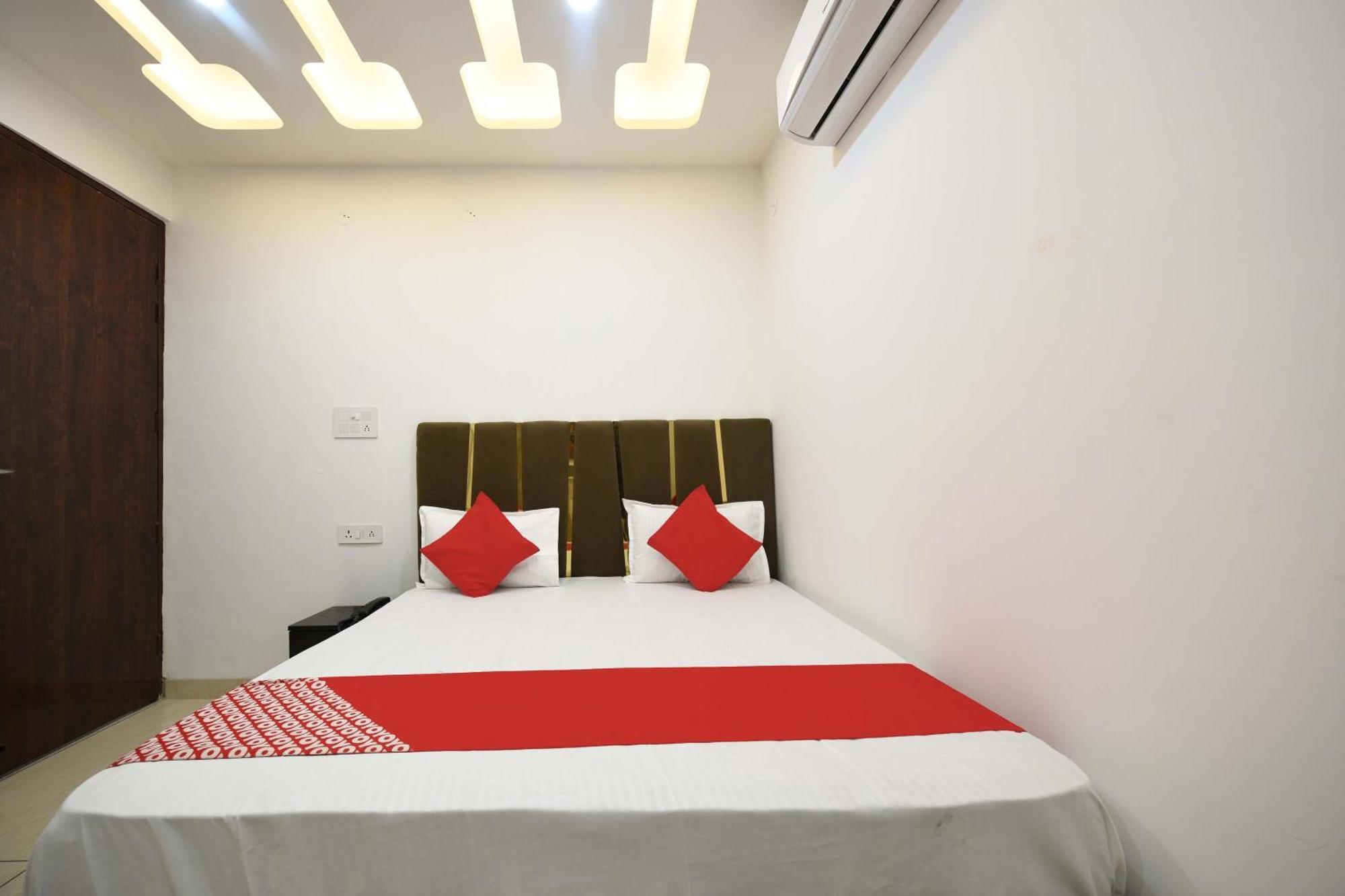 Hotel O Empire State Delhi  Dış mekan fotoğraf