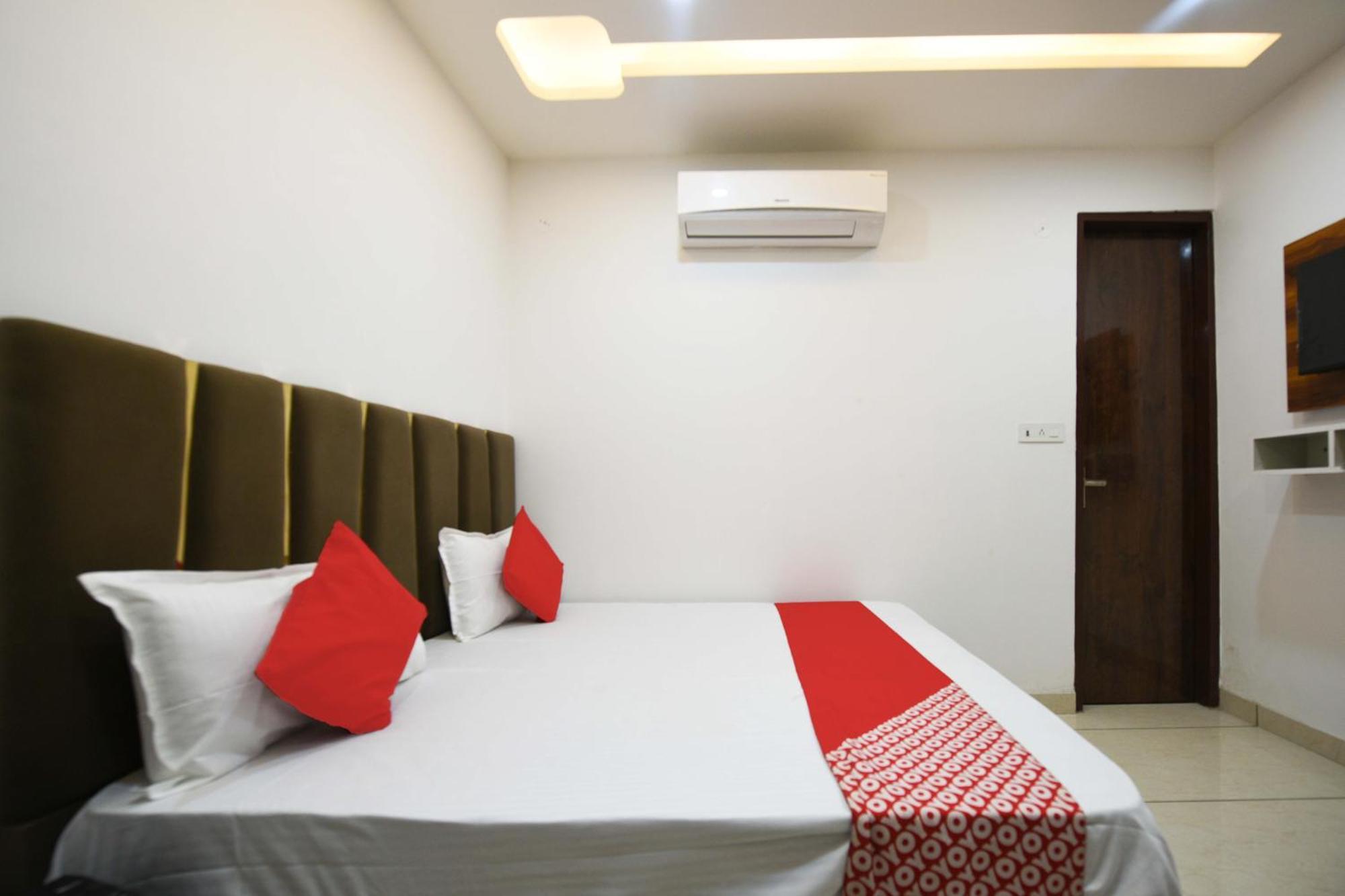 Hotel O Empire State Delhi  Dış mekan fotoğraf