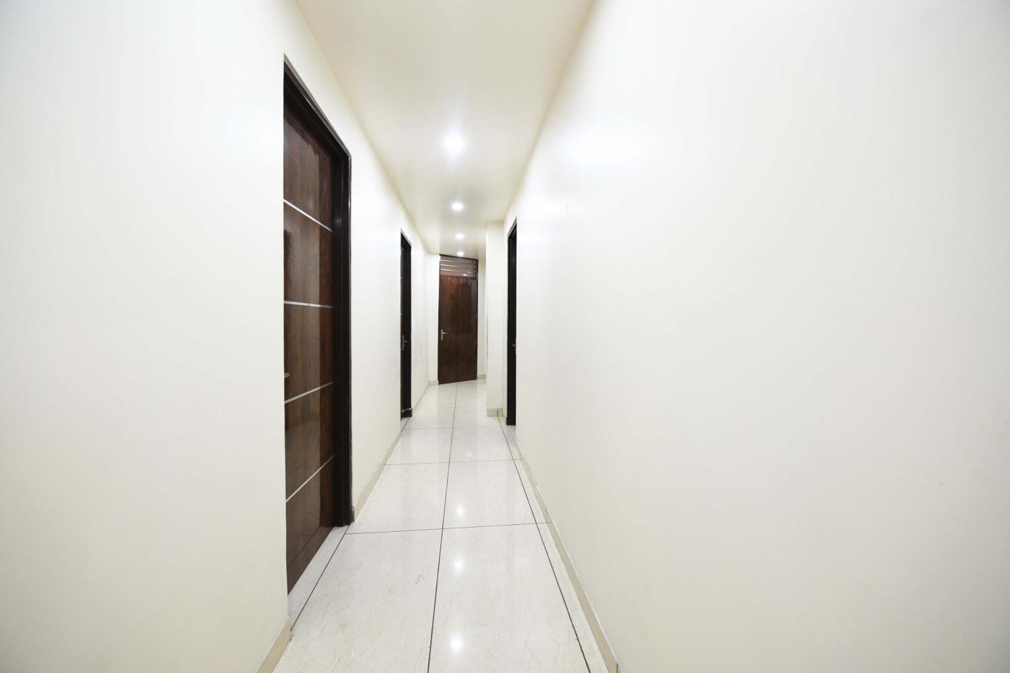Hotel O Empire State Delhi  Dış mekan fotoğraf